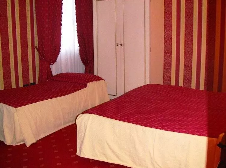 Fotos del hotel Belle Epoque:  5