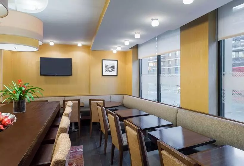 Fotos del hotel Hampton Inn Seaport Financial District:  6