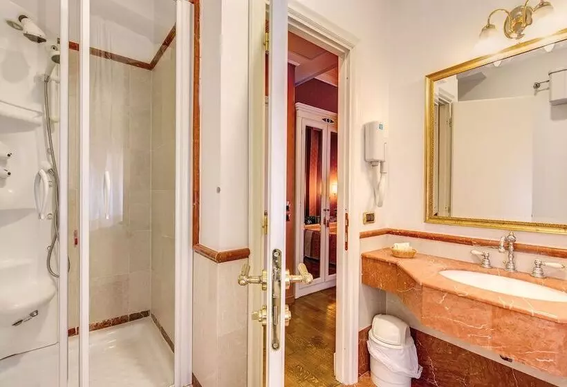 Fotos del hotel La Lumiere Di Piazza Di Spagna:  22