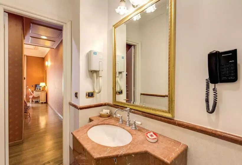 Fotos del hotel La Lumiere Di Piazza Di Spagna:  24