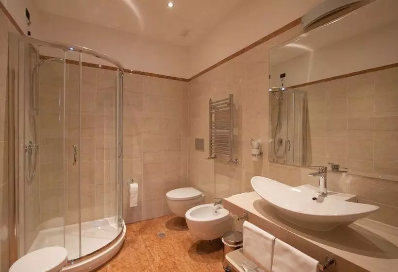 Fotos del hotel Laurentia:  15