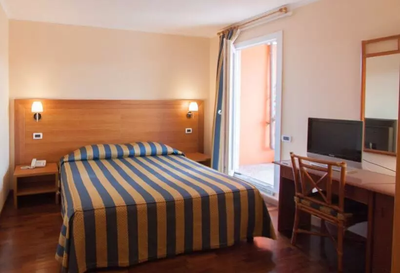 Fotos del hotel Laurentia:  8