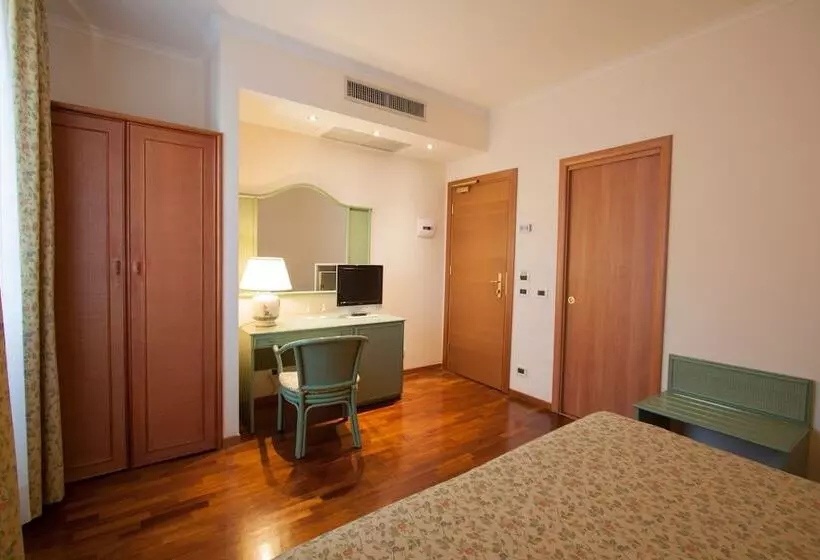 Fotos del hotel Laurentia:  20