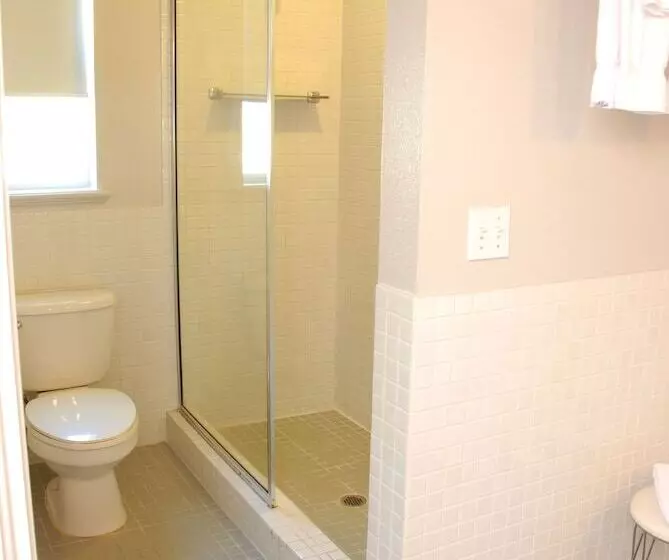 Fotos del hotel The Eo Inn  Downtown:  9