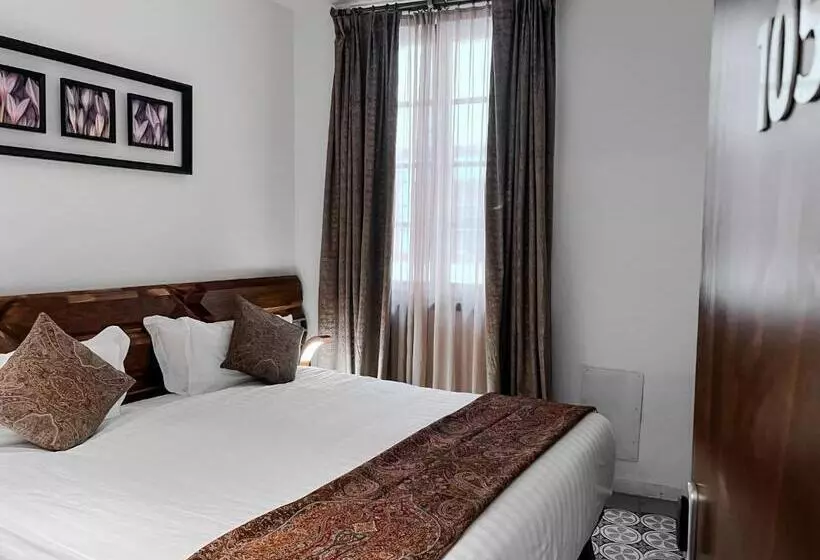 Fotos del hotel Anahita Boutique:  11