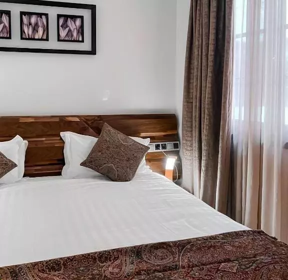 Fotos del hotel Anahita Boutique:  14