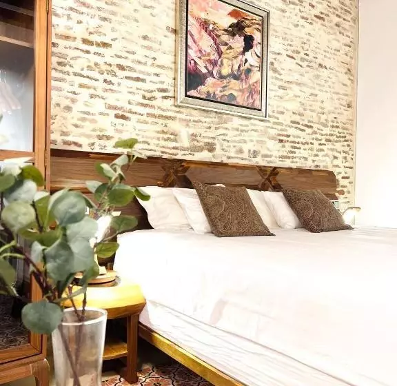 Fotos del hotel Anahita Boutique:  23