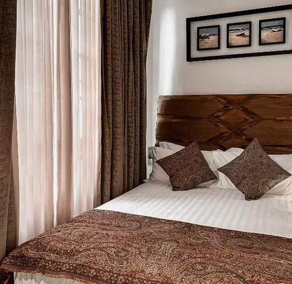 Fotos del hotel Anahita Boutique:  22