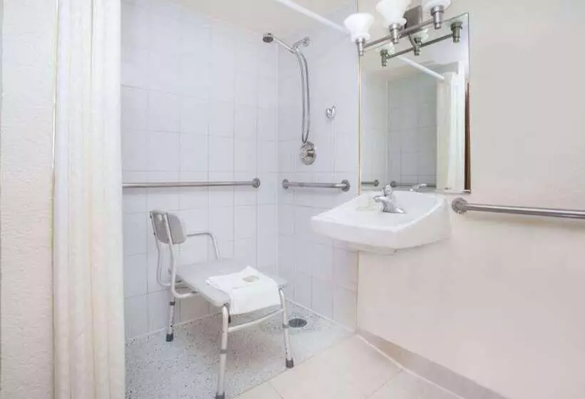 Fotos del hotel Super 8 By Wyndham Chicago Il:  10