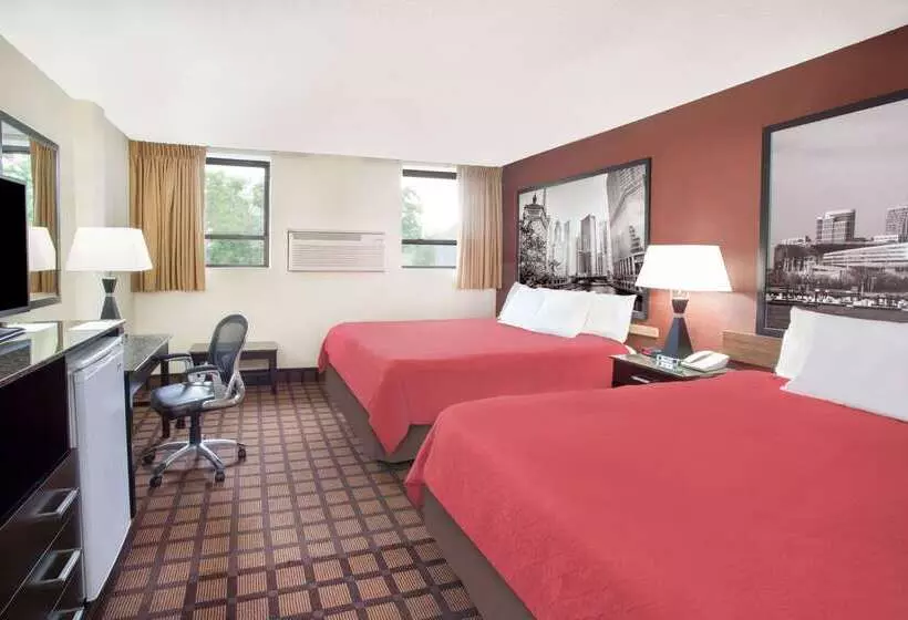 Fotos del hotel Super 8 By Wyndham Chicago Il:  23