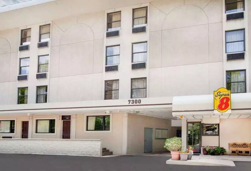 Fotos del hotel Super 8 By Wyndham Chicago Il:  11