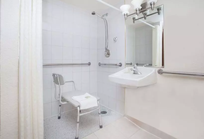 Fotos del hotel Super 8 By Wyndham Chicago Il:  2