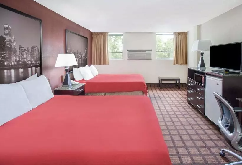 Fotos del hotel Super 8 By Wyndham Chicago Il:  15