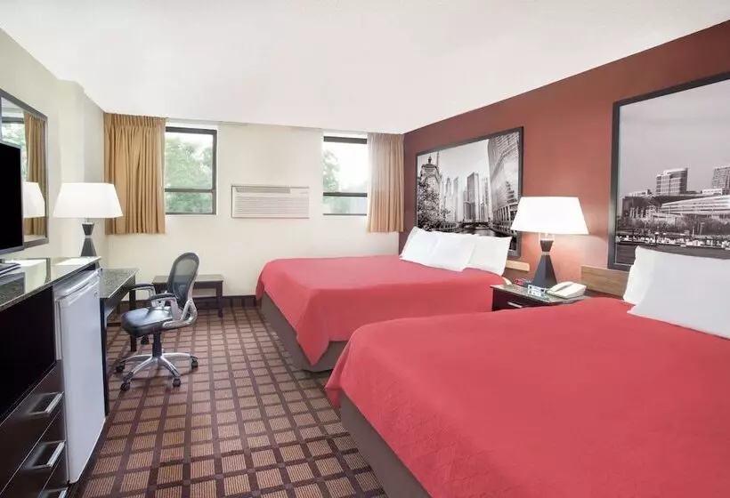 Fotos del hotel Super 8 By Wyndham Chicago Il:  17
