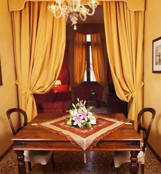 Fotos del hotel Residence Palazzo Odoni:  25