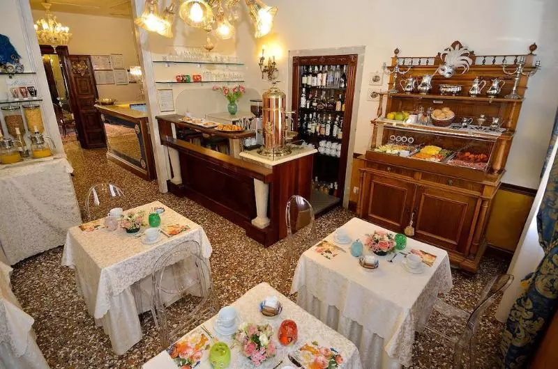 Fotos del hotel Residence Palazzo Odoni:  2