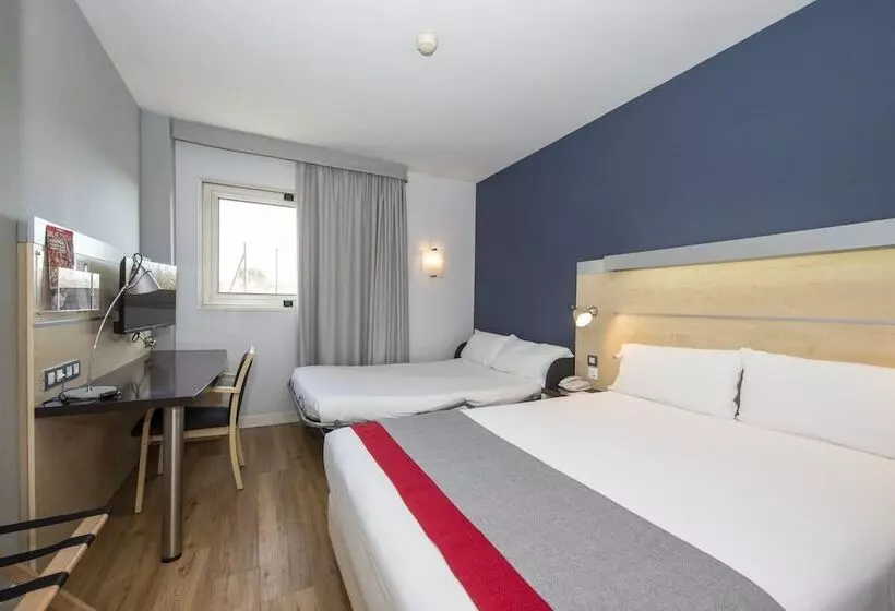 Fotos del hotel Holiday Inn Express Barcelonamontmeló, An Ihg:  13