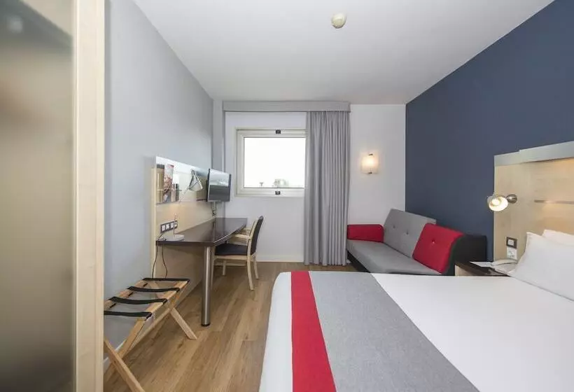 Fotos del hotel Holiday Inn Express Barcelonamontmeló, An Ihg:  10