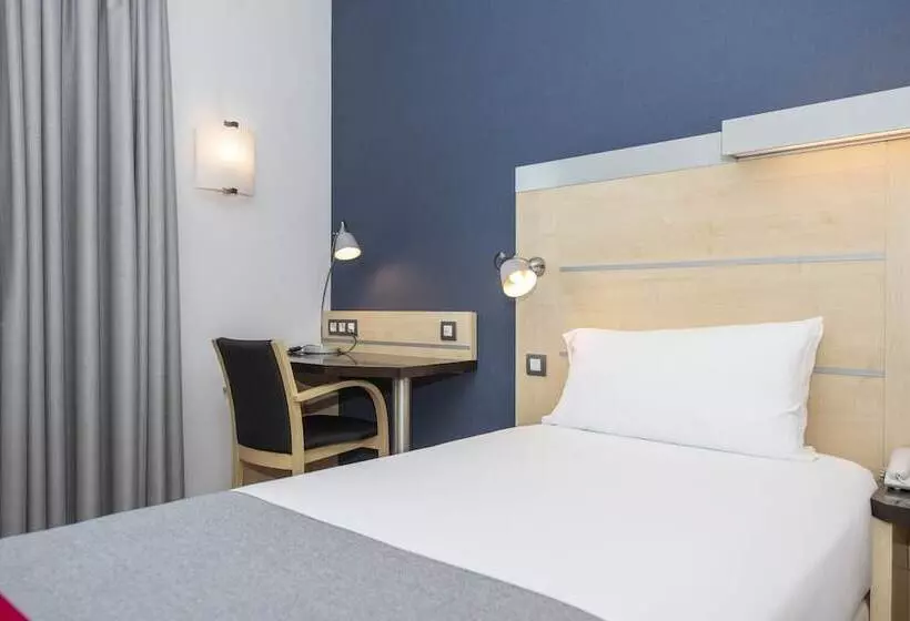 Fotos del hotel Holiday Inn Express Barcelonamontmeló, An Ihg:  9