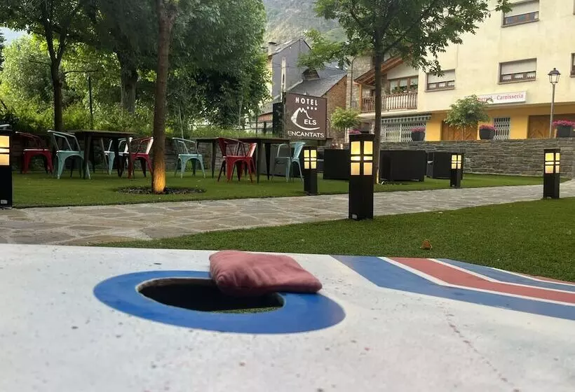 Fotos del hotel Els Encantats:  5
