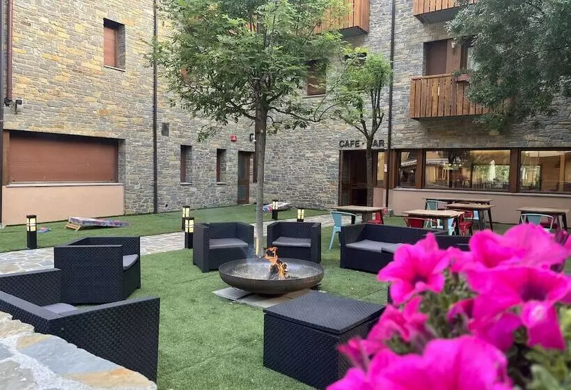 Fotos del hotel Els Encantats:  6
