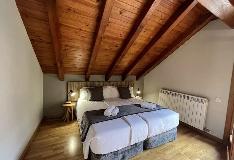 Fotos del hotel Els Encantats:  24