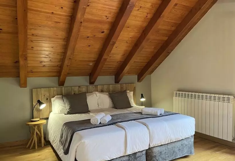 Fotos del hotel Els Encantats:  25