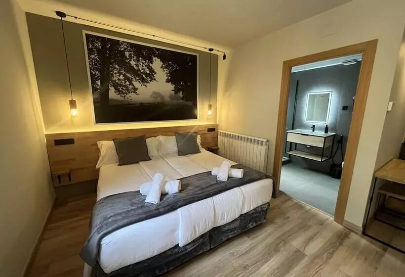 Fotos del hotel Els Encantats:  16