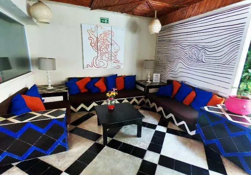 Maya Del Mar On Fifth Avenue