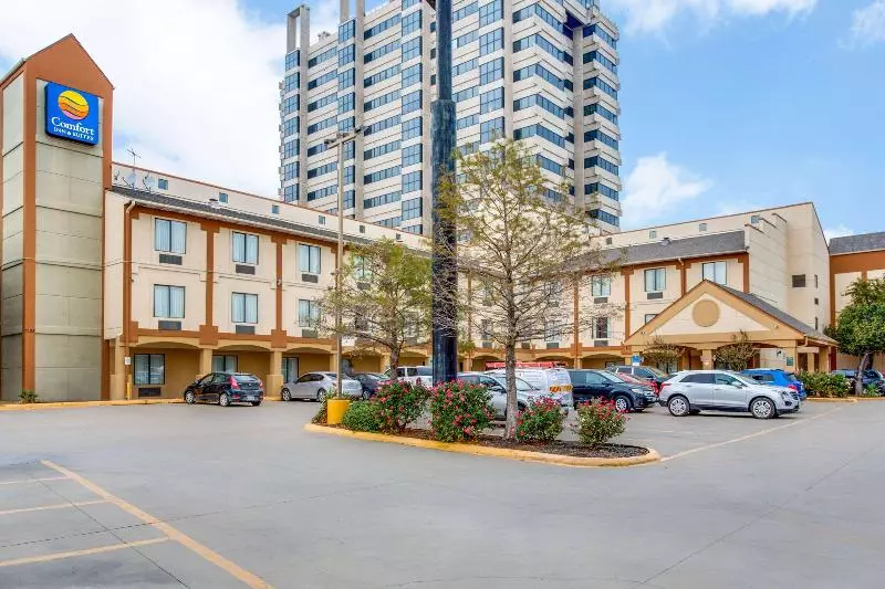 Fotos del hotel Comfort Inn & Suites Love Field – Dallas Market Center:  5