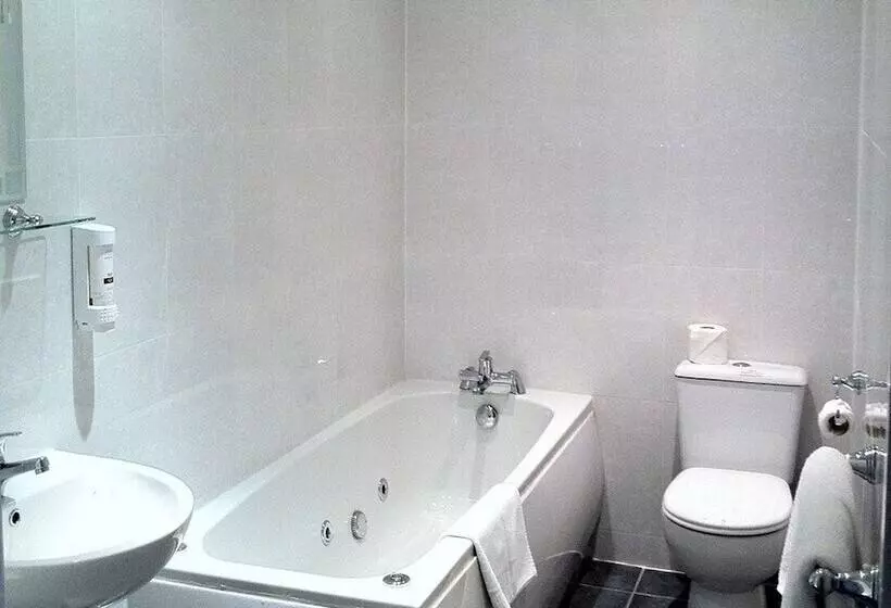 Fotos del hotel The Edgbaston Palace:  5