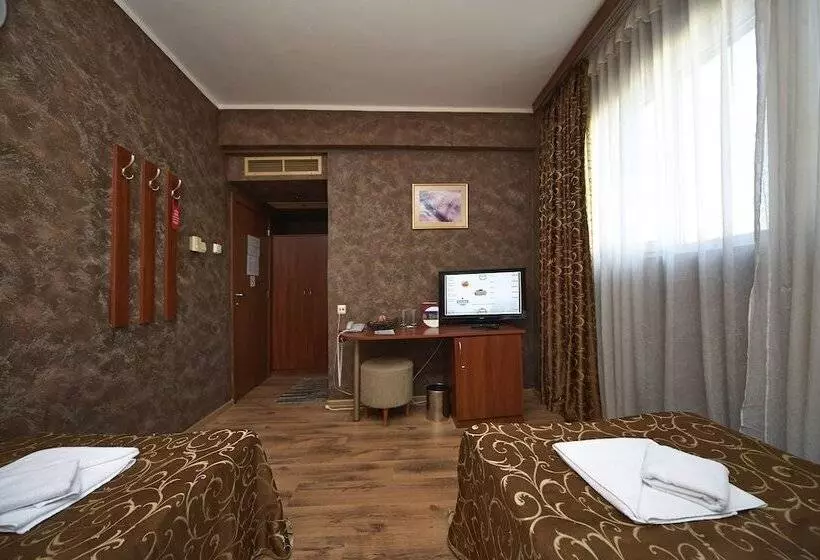 Fotos del hotel Akord:  8