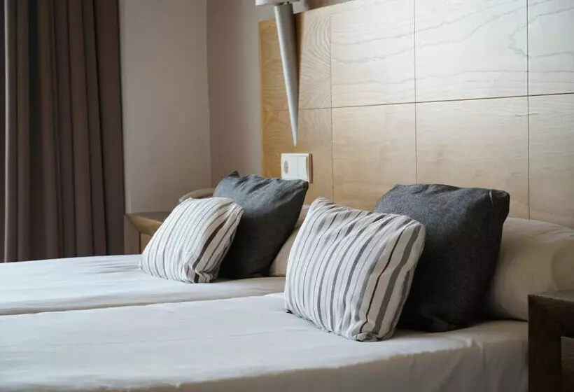 Fotos del hotel Ohtels Campo De Gibraltar:  4