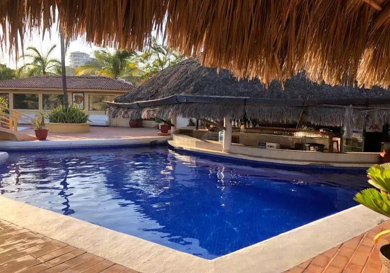 Fotos del hotel Plaza Tucanes:  12