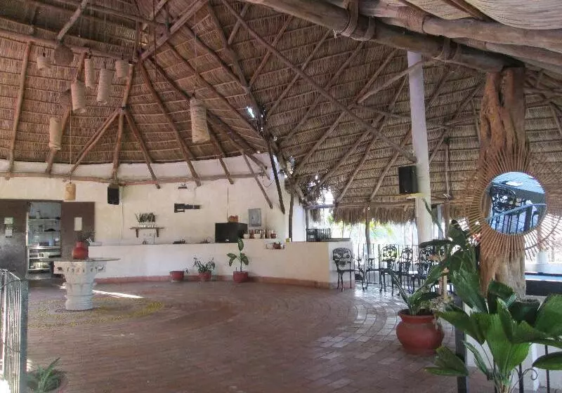 Fotos del hotel Plaza Tucanes:  8