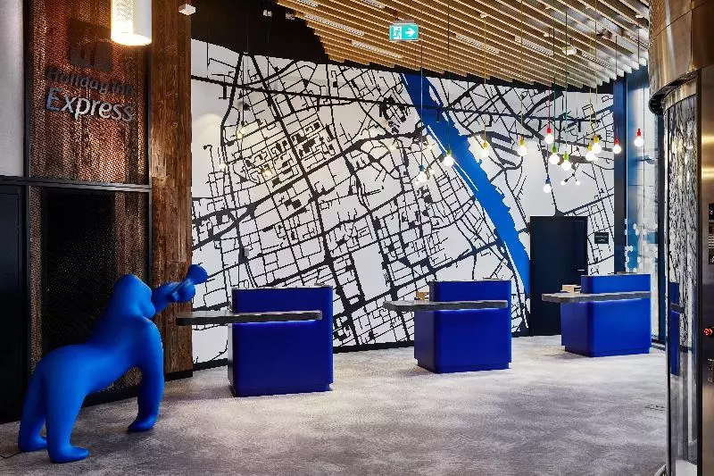 Fotos del hotel Holiday Inn Express Warsaw  The Hub, An Ihg:  12