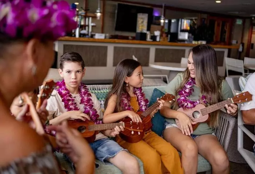 Outrigger Waikiki Beach Resort