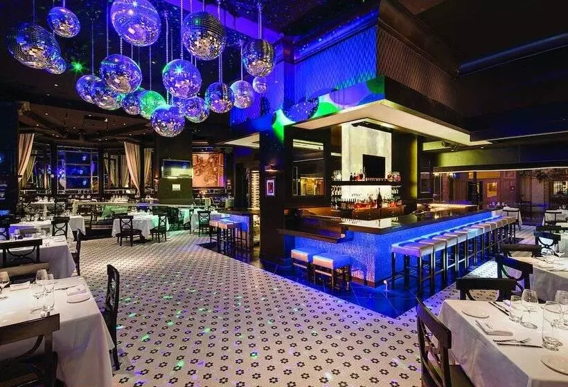 Fotos del hotel Paris Las Vegas Hotel & Casino:  11