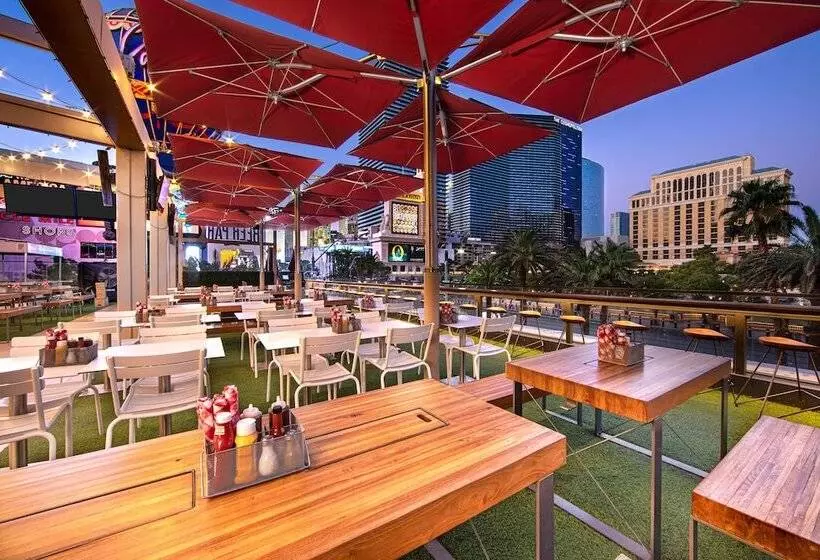 Fotos del hotel Paris Las Vegas Hotel & Casino:  13