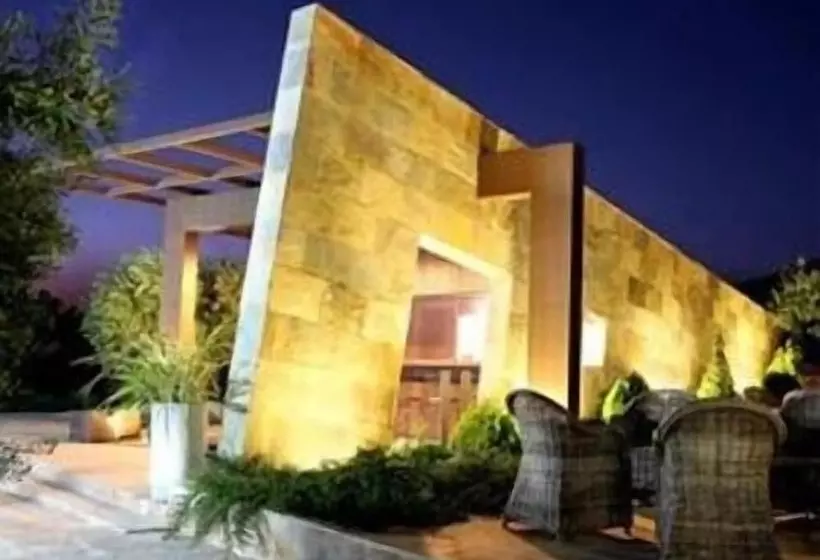 Fotos del hotel Rusticae  Villa Nazules:  8