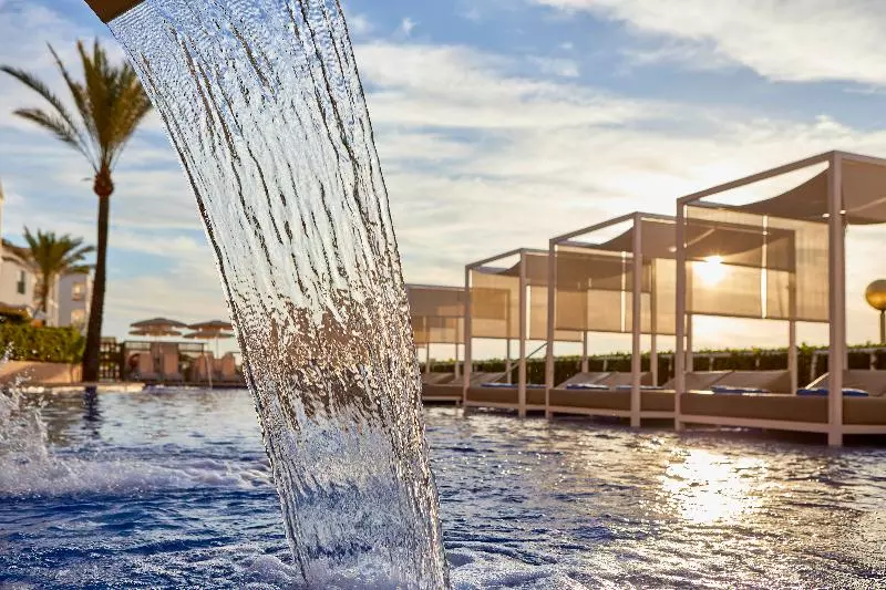 Fotos del hotel Zafiro Park Cala Mesquida:  24