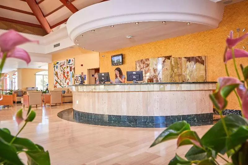 Fotos del hotel Zafiro Park Cala Mesquida:  9