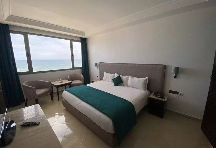 Fotos del hotel Azur:  8