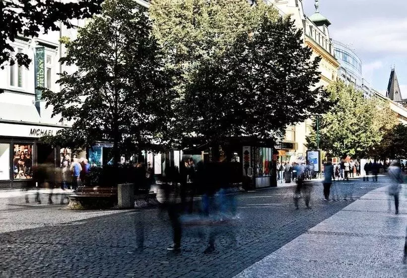 Fotos del hotel Friday:  11