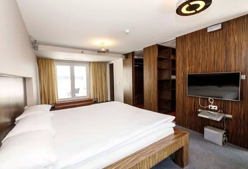 Fotos del hotel Ibis Praha Old Town:  2