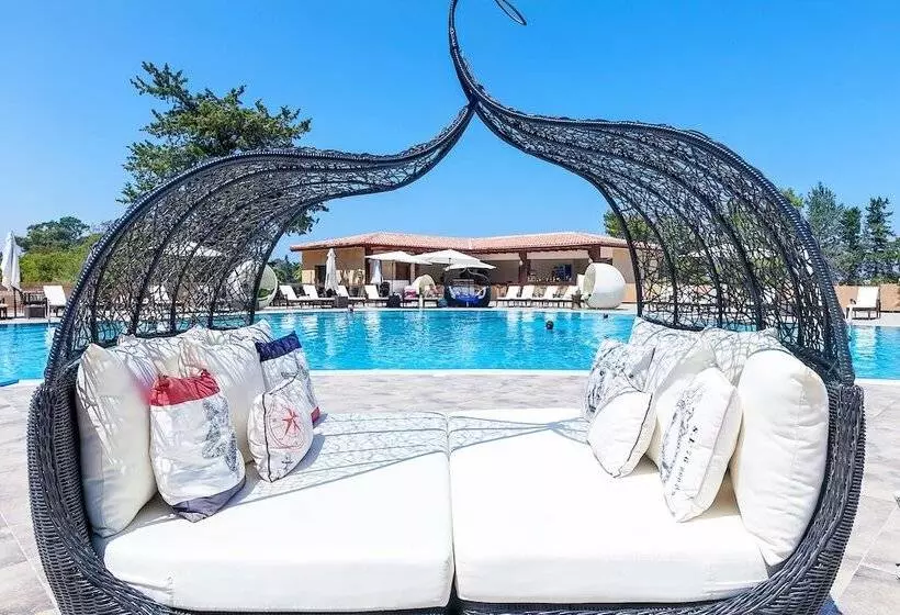 Fotos del hotel Le Chateau Lambousa:  8