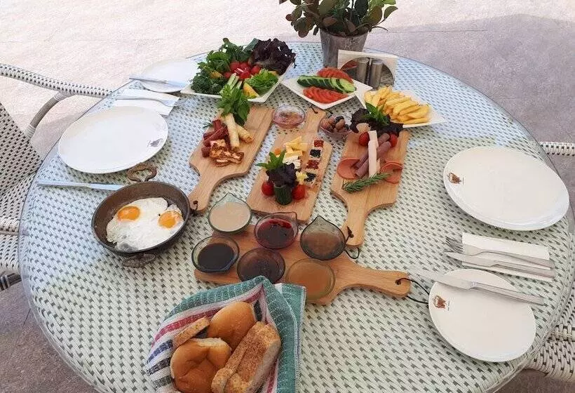 Fotos del hotel Le Chateau Lambousa:  15