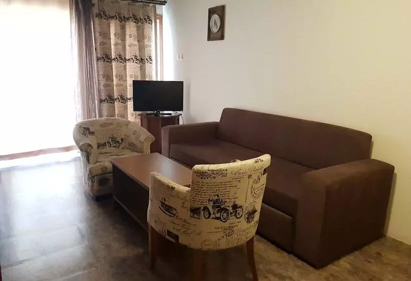 Fotos del hotel Le Chateau Lambousa:  12