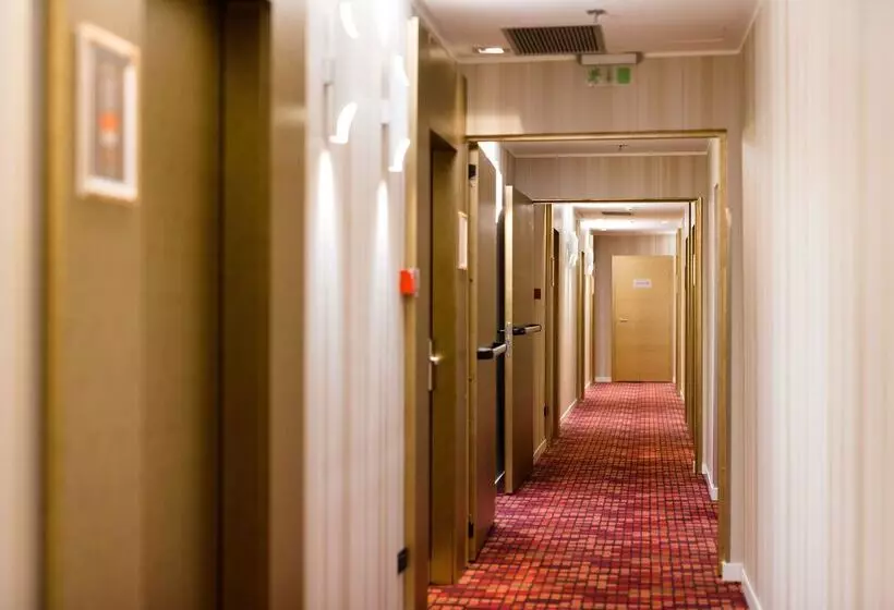 Fotos del hotel Parlament:  3