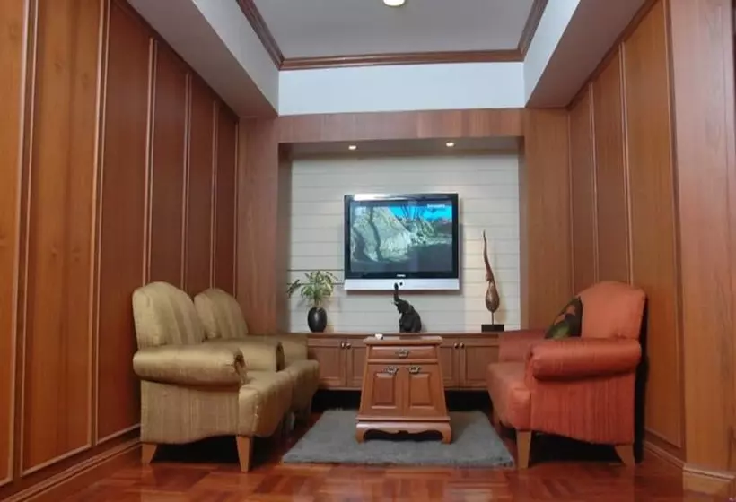 Royal Ivory Sukhumvit Nana By Compass Hospitality